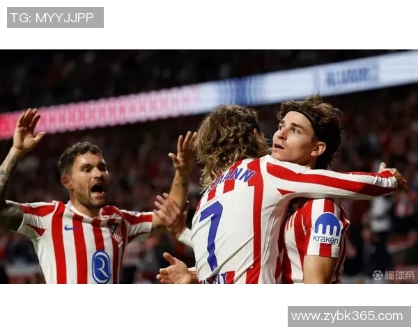 帽子戏法球星闪耀赛场引爆全场激情展现足球独特魅力