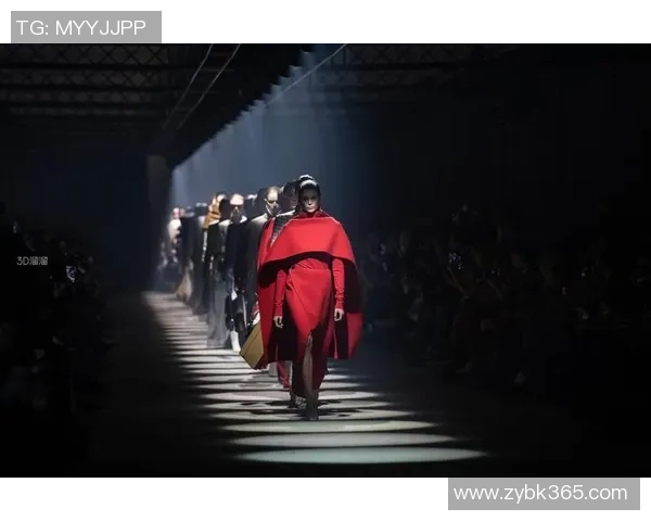 当足球巨星化身时尚模特登上秀场引领潮流风尚